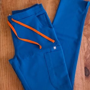 FIGS Scrubs (Alps Blue Yolas)